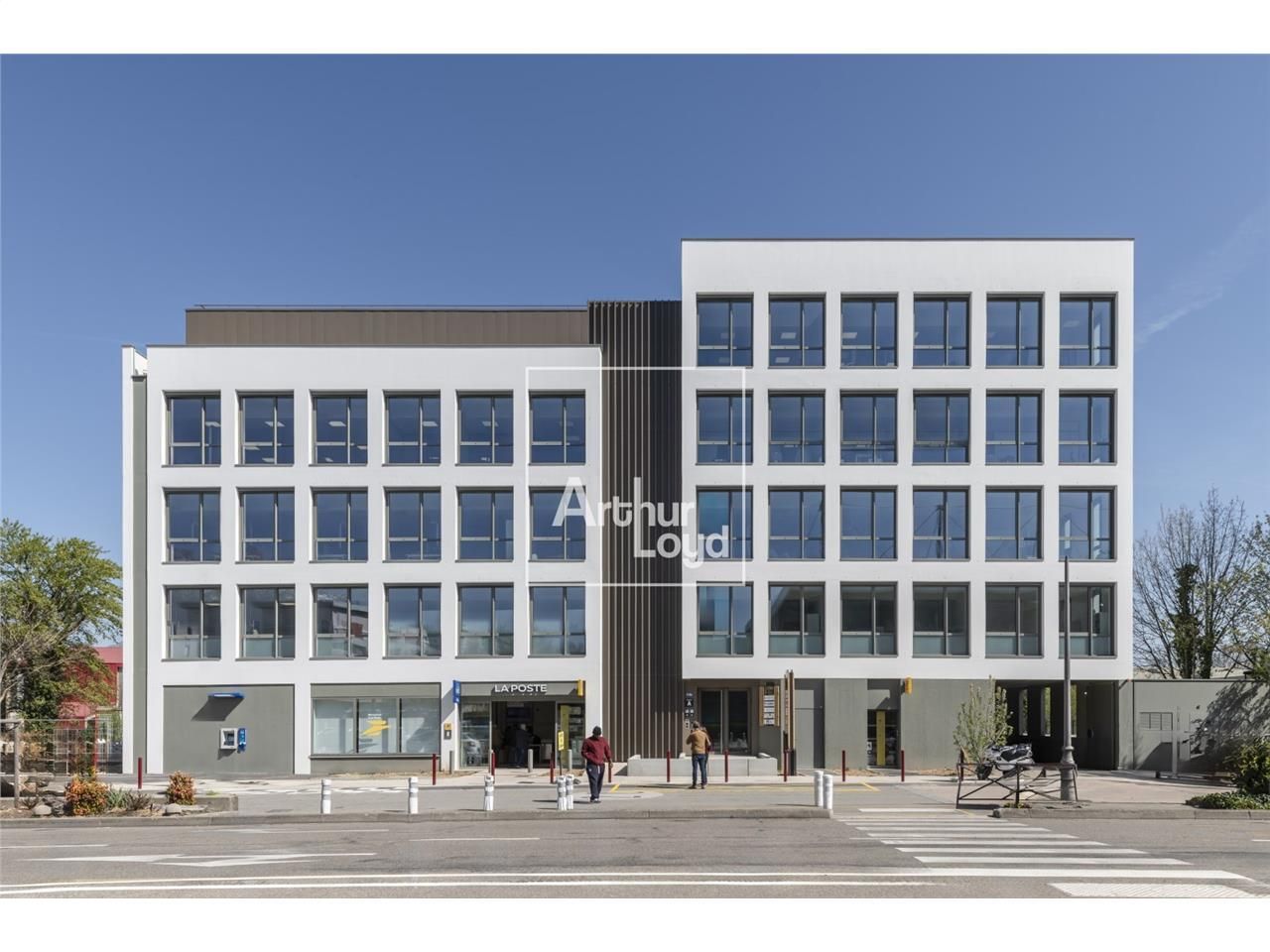 Bureaux et commerces à venir - Emplacement straté