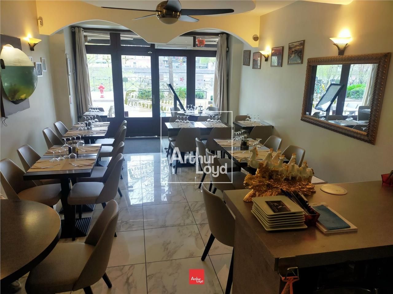 A VENDRE FONDS DE COMMERCE PIZZERIA 62 M² SUR LES