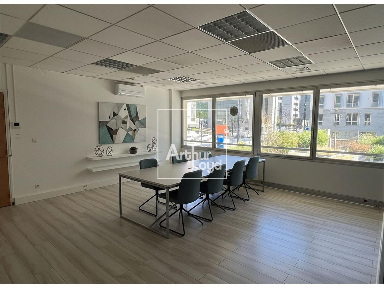 Arthur Loyd Grenoble vous propose un local profes