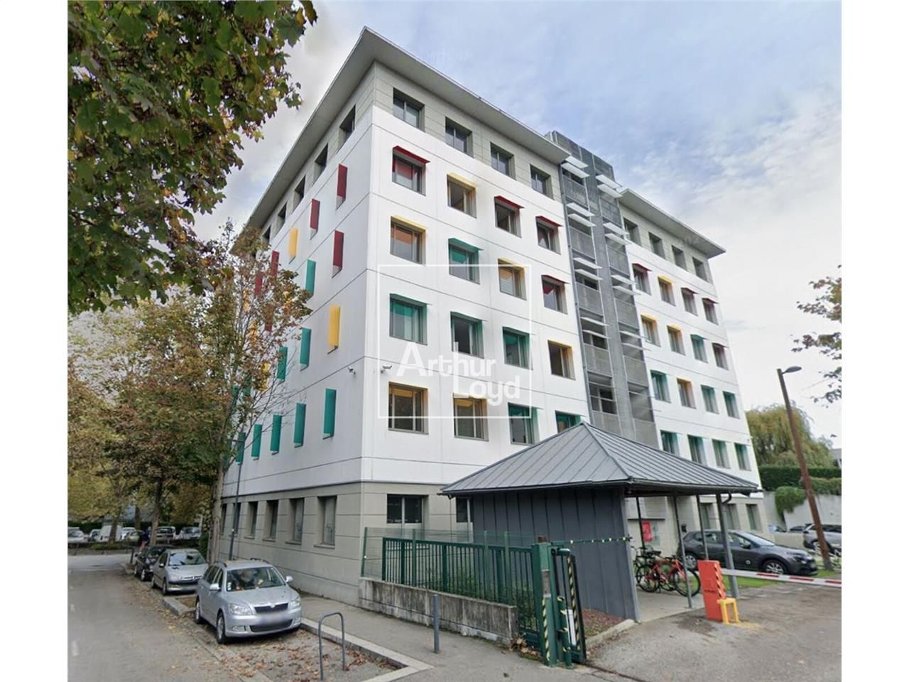 Nous vous proposons à la vente un lot de bureaux 