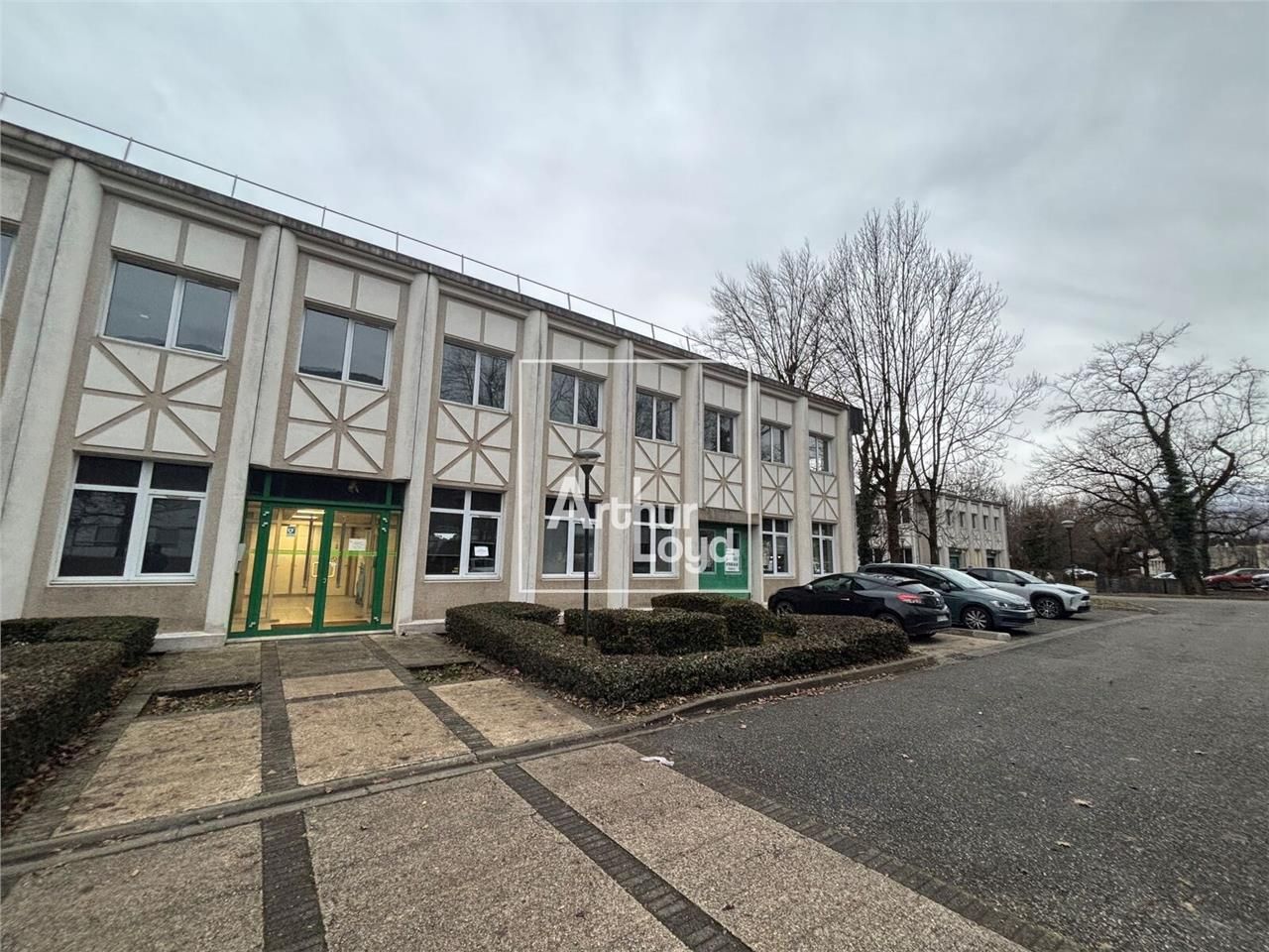 Arthur Loyd vous propose, sur la commune de Meyla