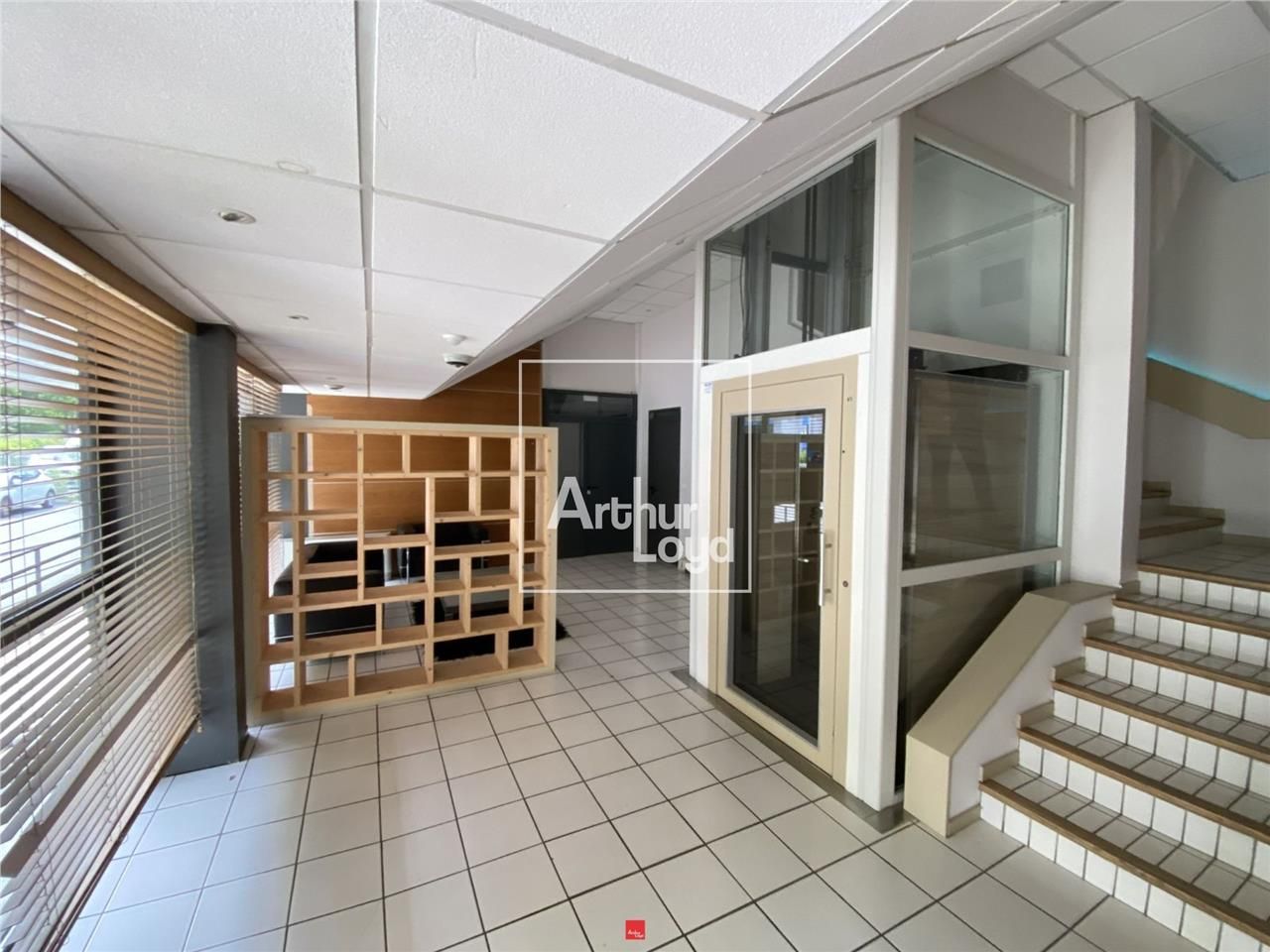 Arthur Loyd vous propose à la location une surfac