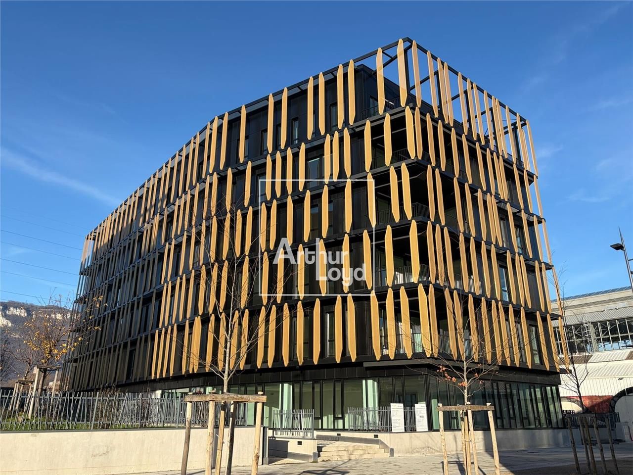 Implanté au coeur de la zone d'activité de Boucha