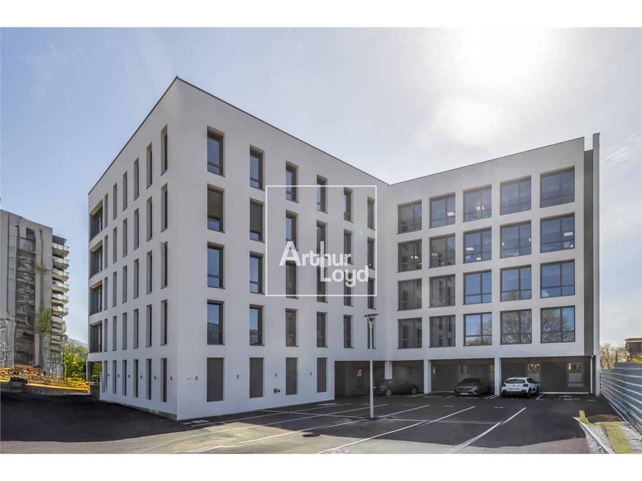 Bureaux et commerces à venir - Emplacement straté