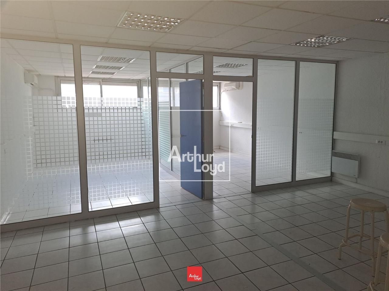 Située sur Grenoble, dans la zone d'activité de B