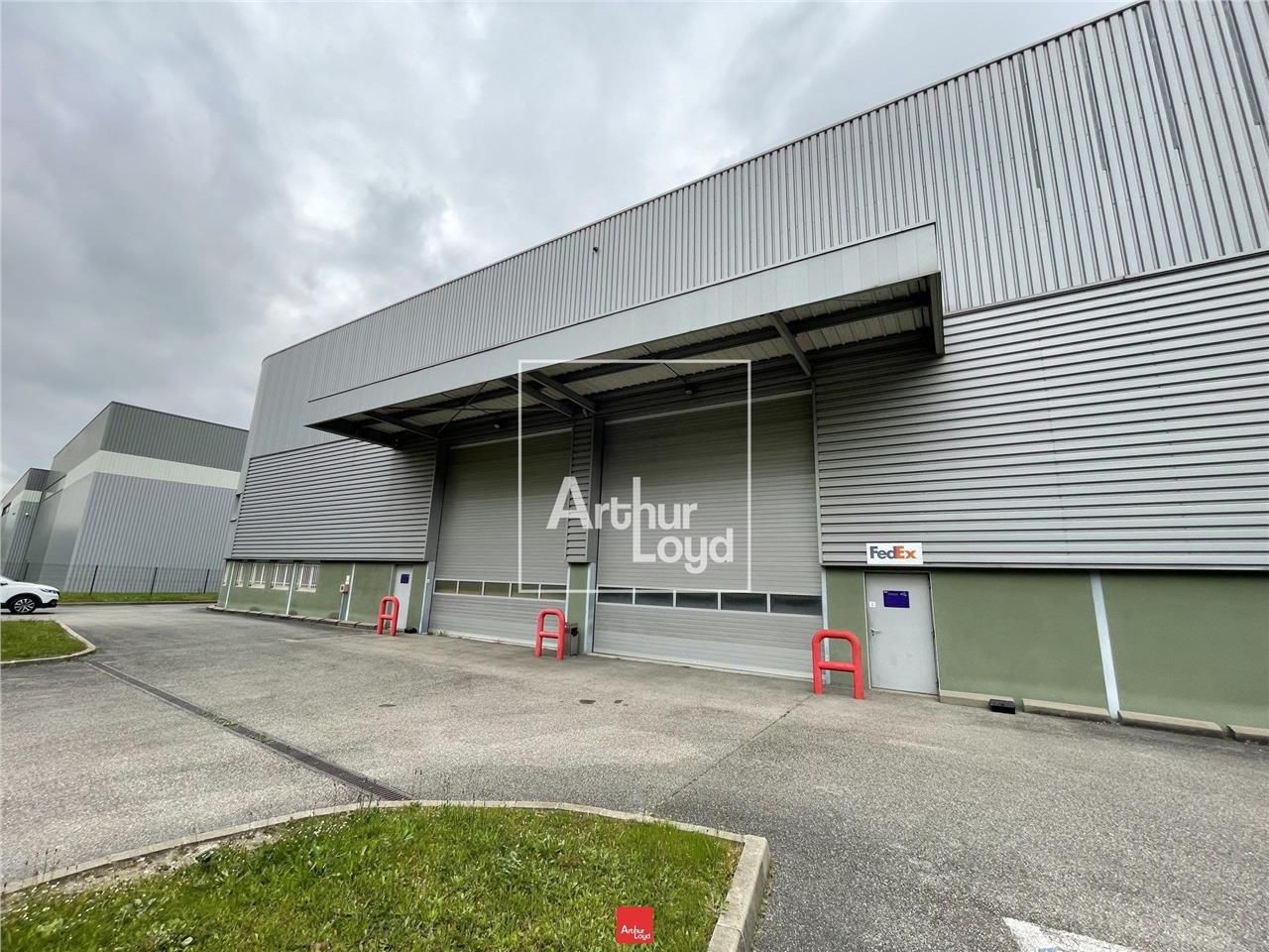 ARTHUR LOYD vous propose ce bâtiment de stoc