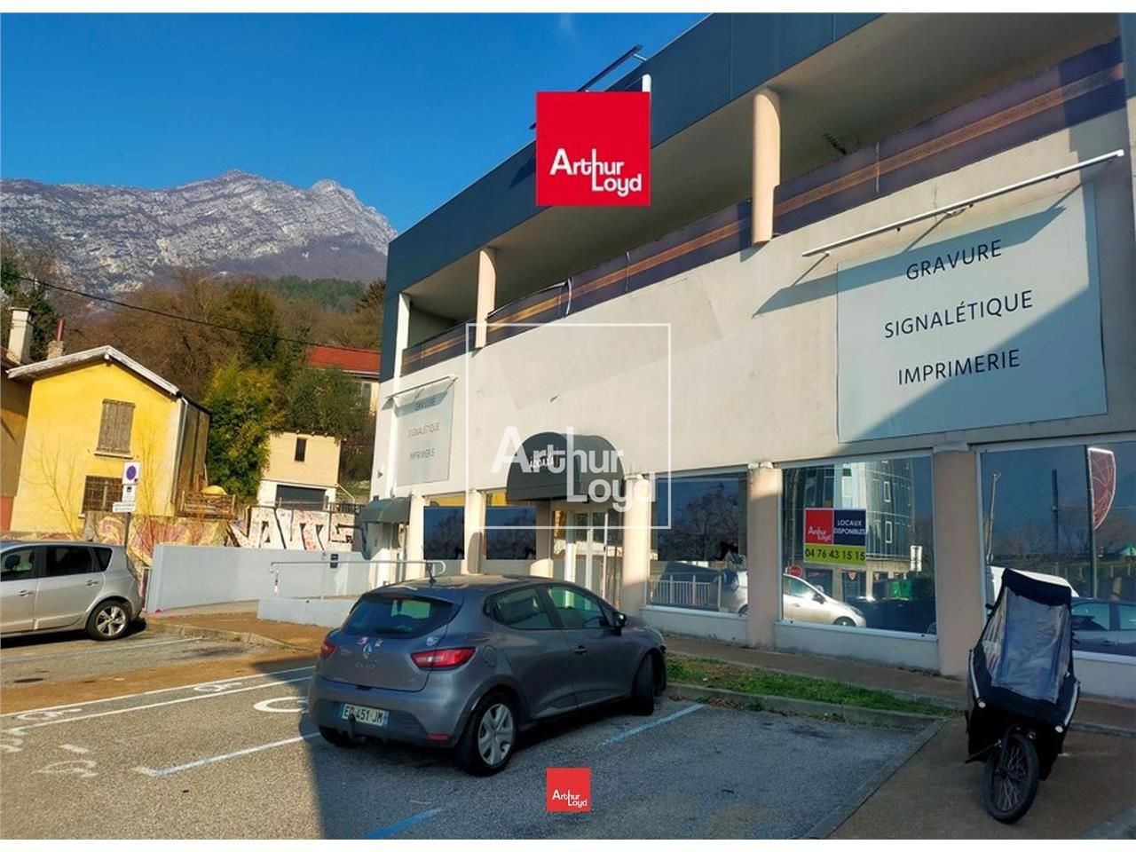 Arthur Loyd vous propose à la vente, à 