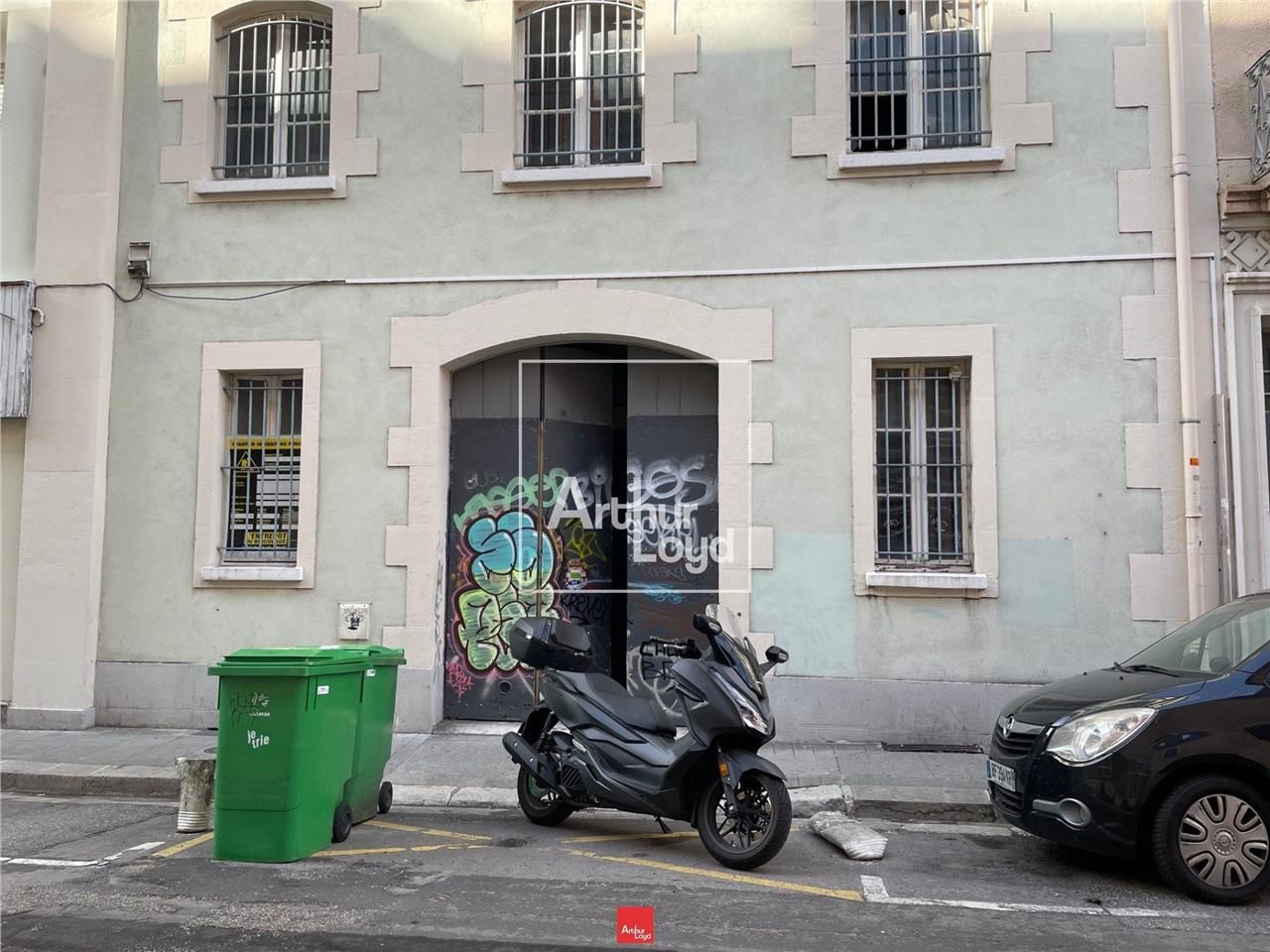 Au coeur de Grenoble, typologie rare de locaux en