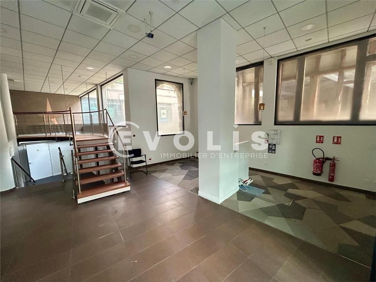 EVOLIS vous propose un local commercial en rez-de