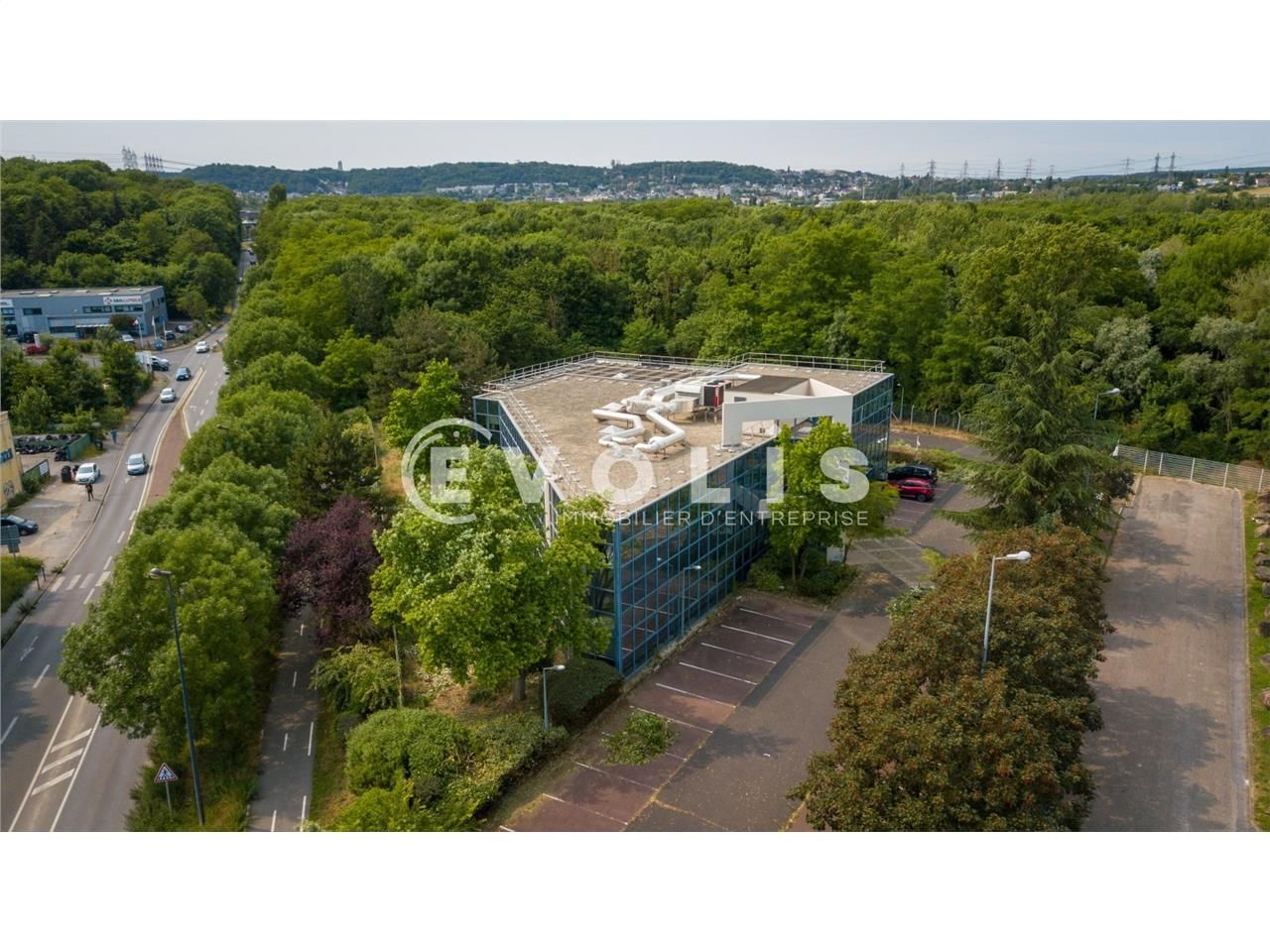 À la recherche d'un espace professionnel à Villeb