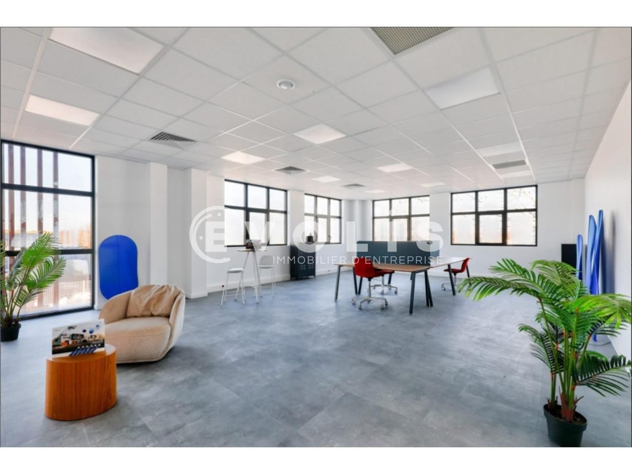 Locaux d'activité de 538 m² non divisibles à loue