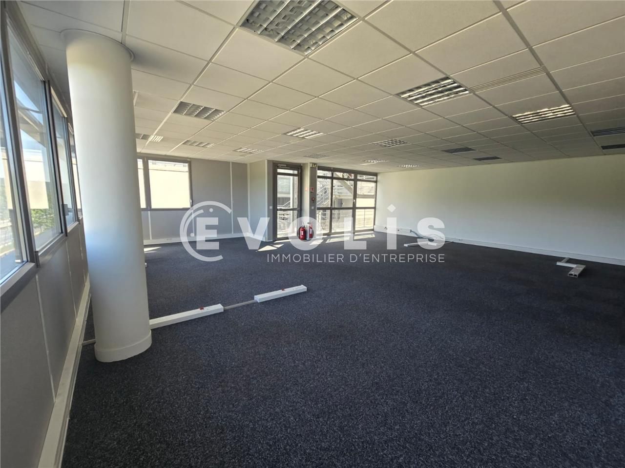 Situé au coeur de la charmante ville d'Orsay, à q