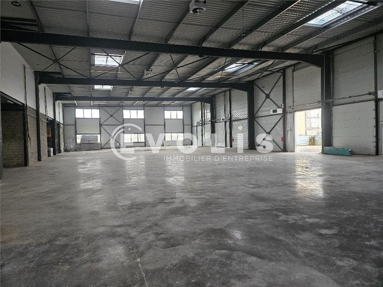 EVOLIS vous propose des locaux d'activité à vendr