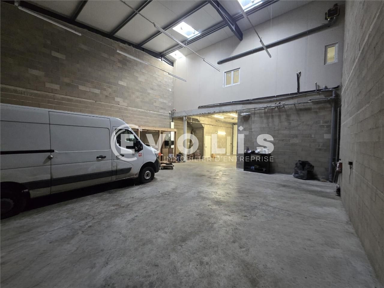 EVOLIS  vous propose à la location des locaux d'a