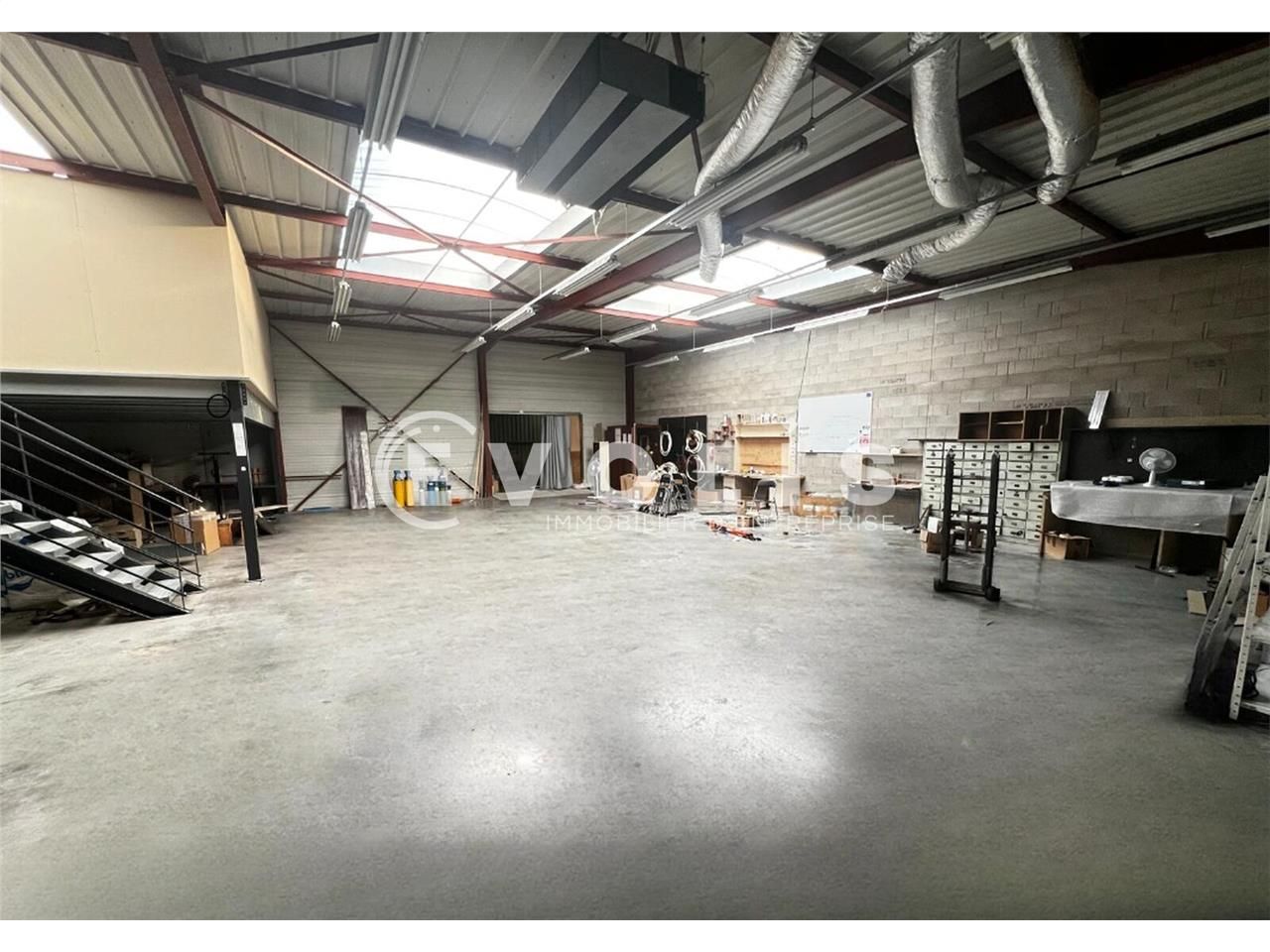 EVOLIS vous propose à la location  un local d'act