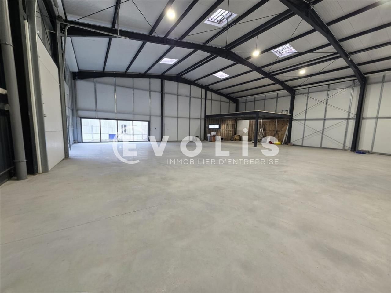 EVOLIS vous propose un local d'activité neuf à lo