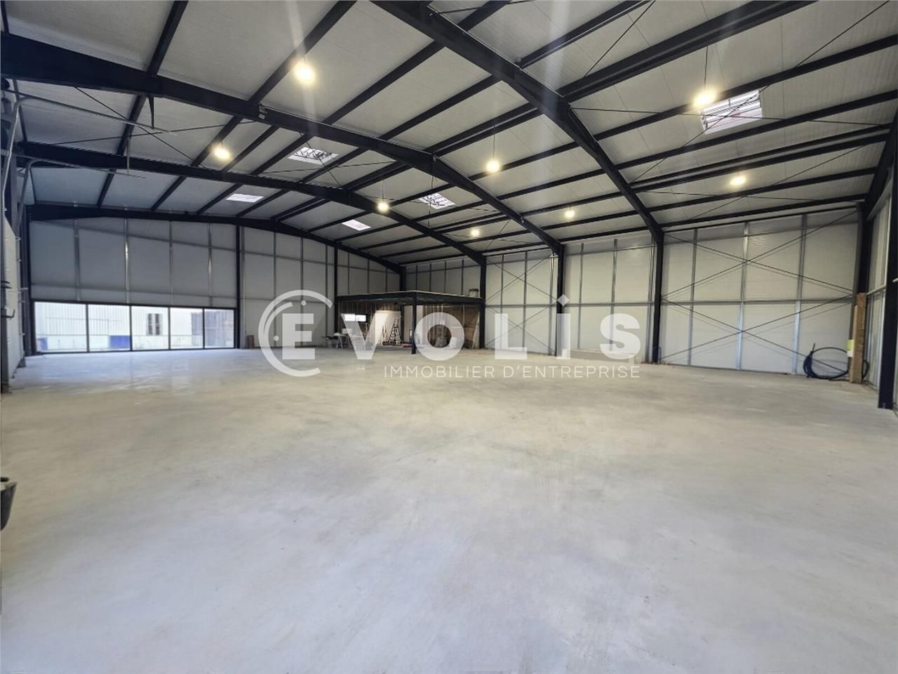 EVOLIS vous propose un local d'activité neuf à lo