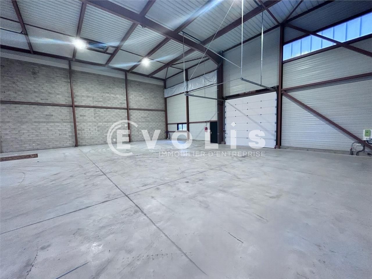 EVOLIS vous propose un local d'activités de 302 m
