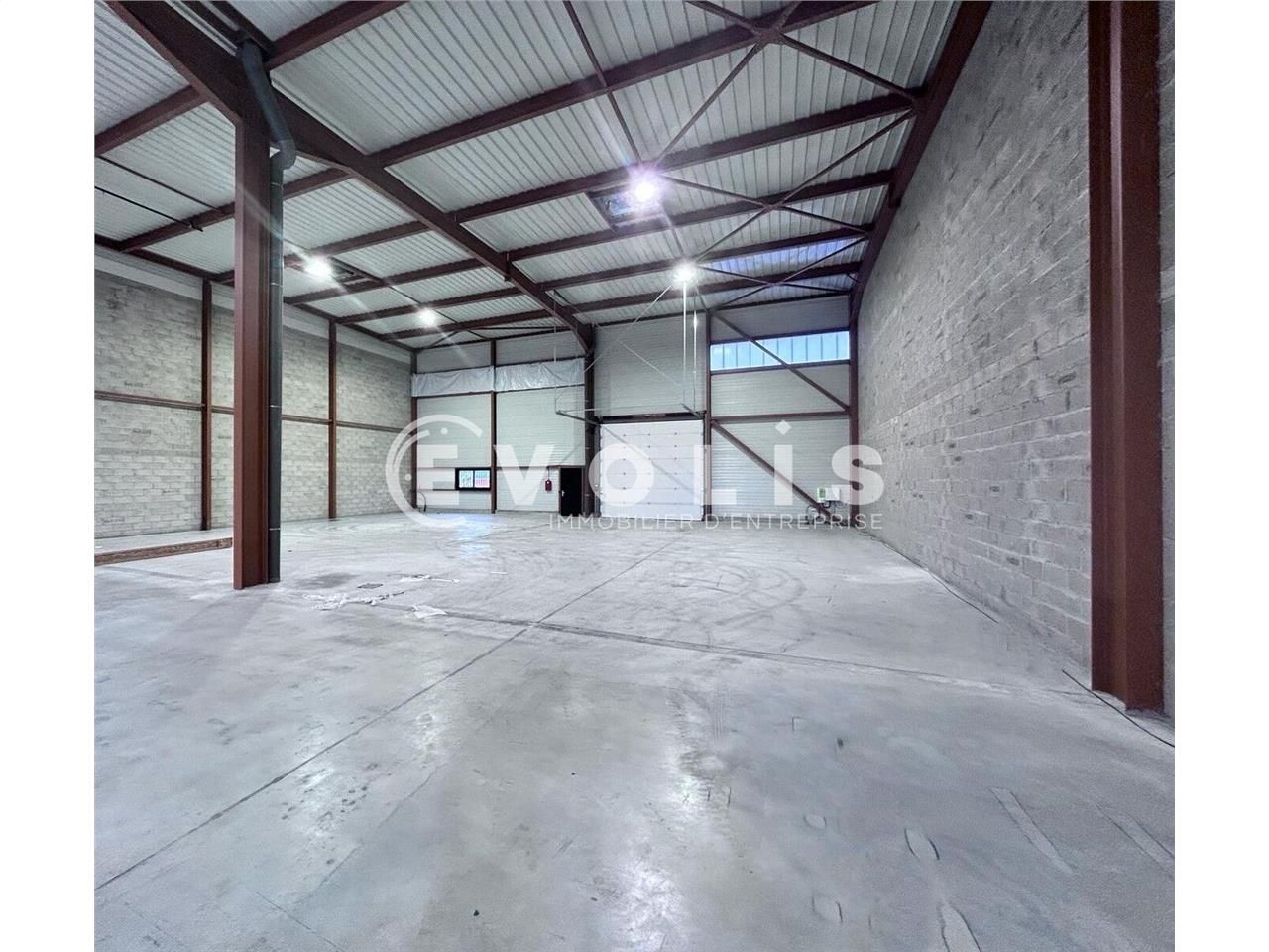 EVOLIS vous propose un local d'activités de 302 m