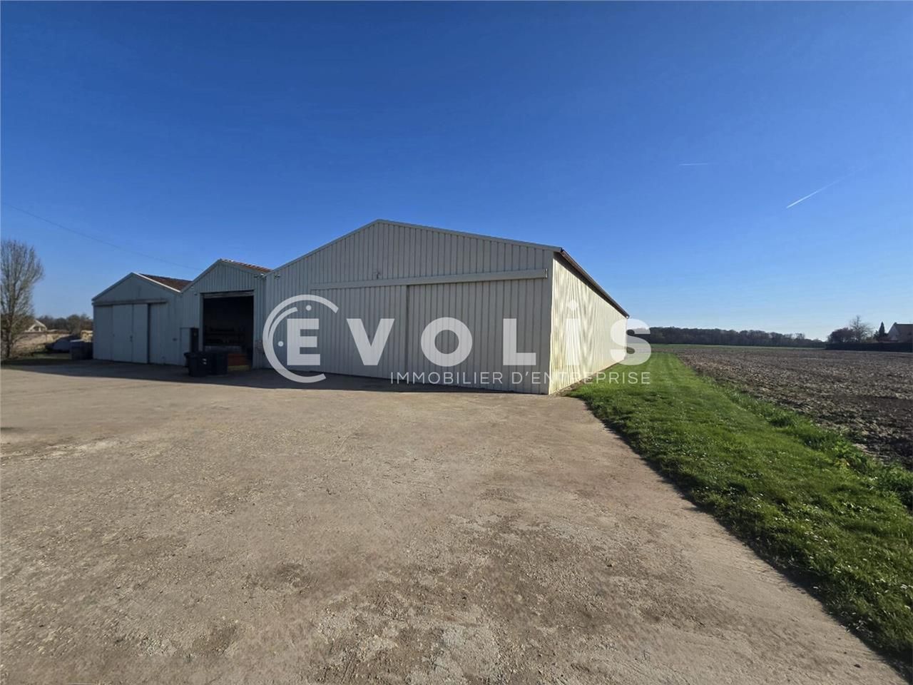 EVOLIS vous propose un local d'activité de 400 m²