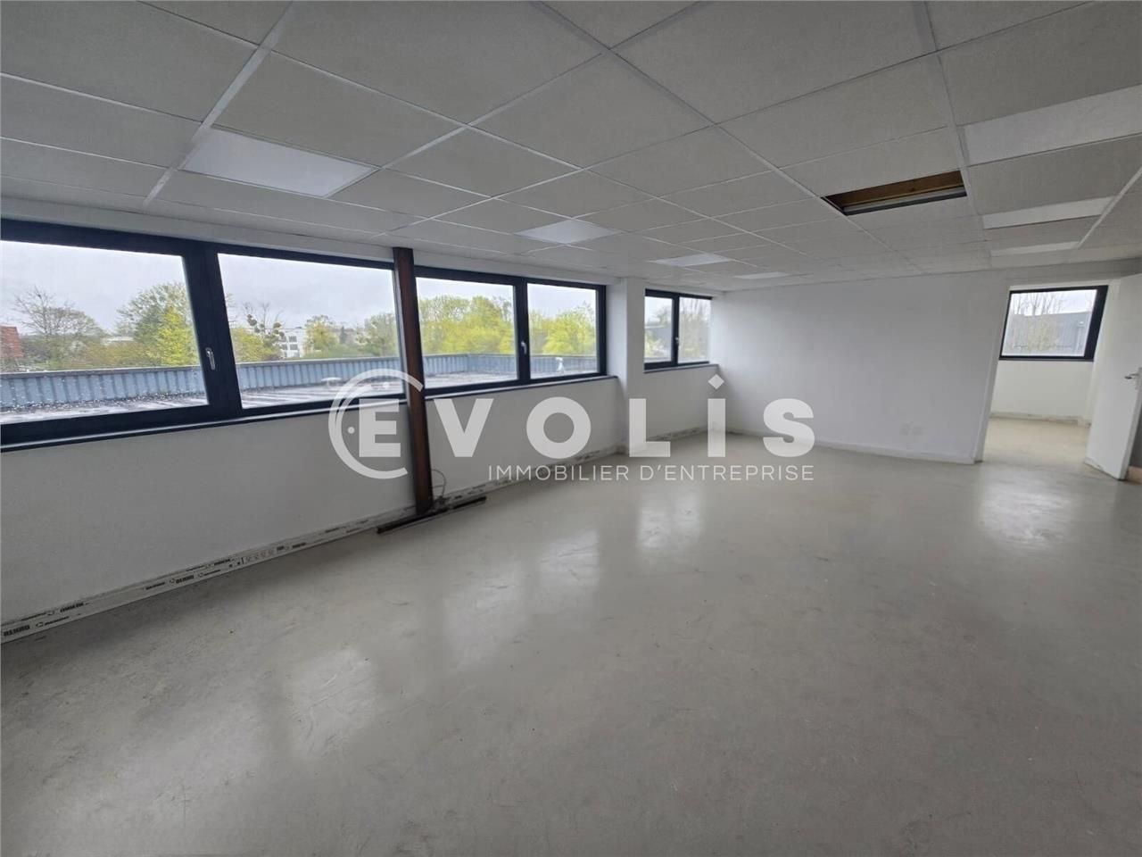 EVOLIS vous propose un  local d'activité de 388 m