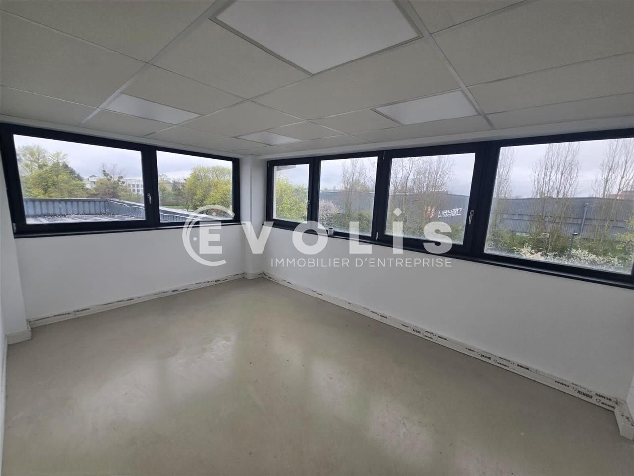 EVOLIS vous propose un  local d'activité de 388 m