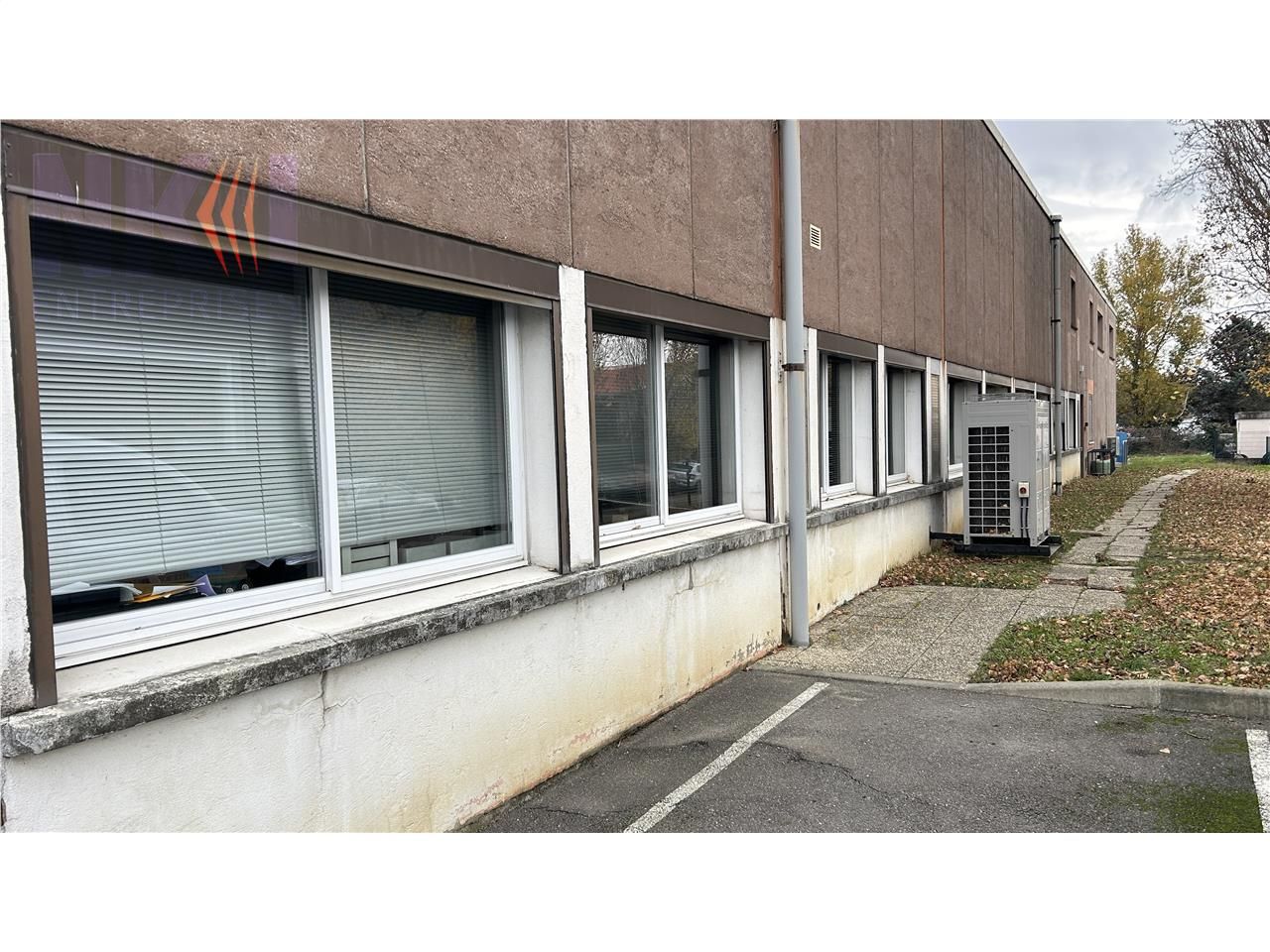 1150 m² pour ce loc en location à Toulouse