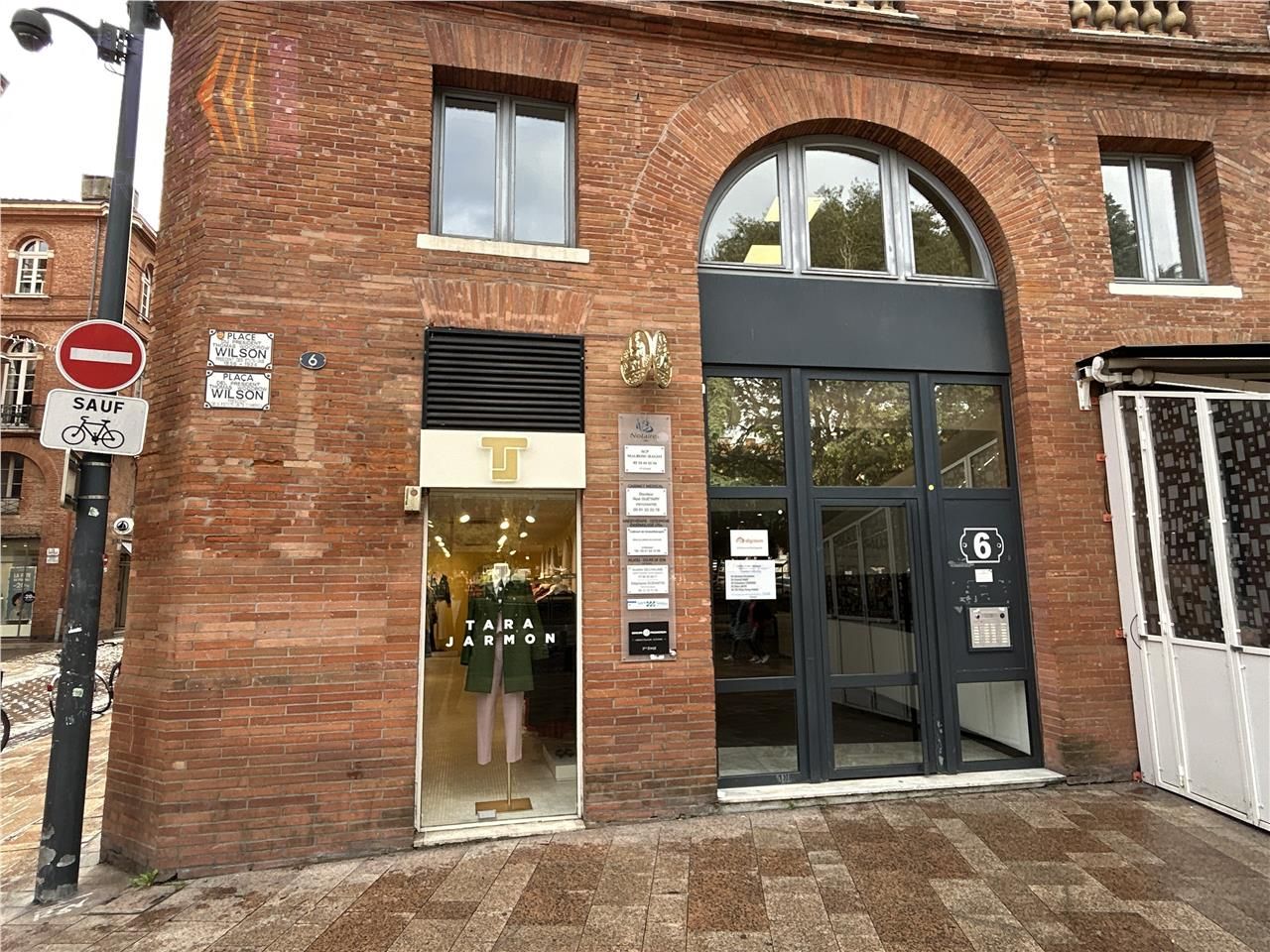 62 m² pour ce bur en location à Toulouse