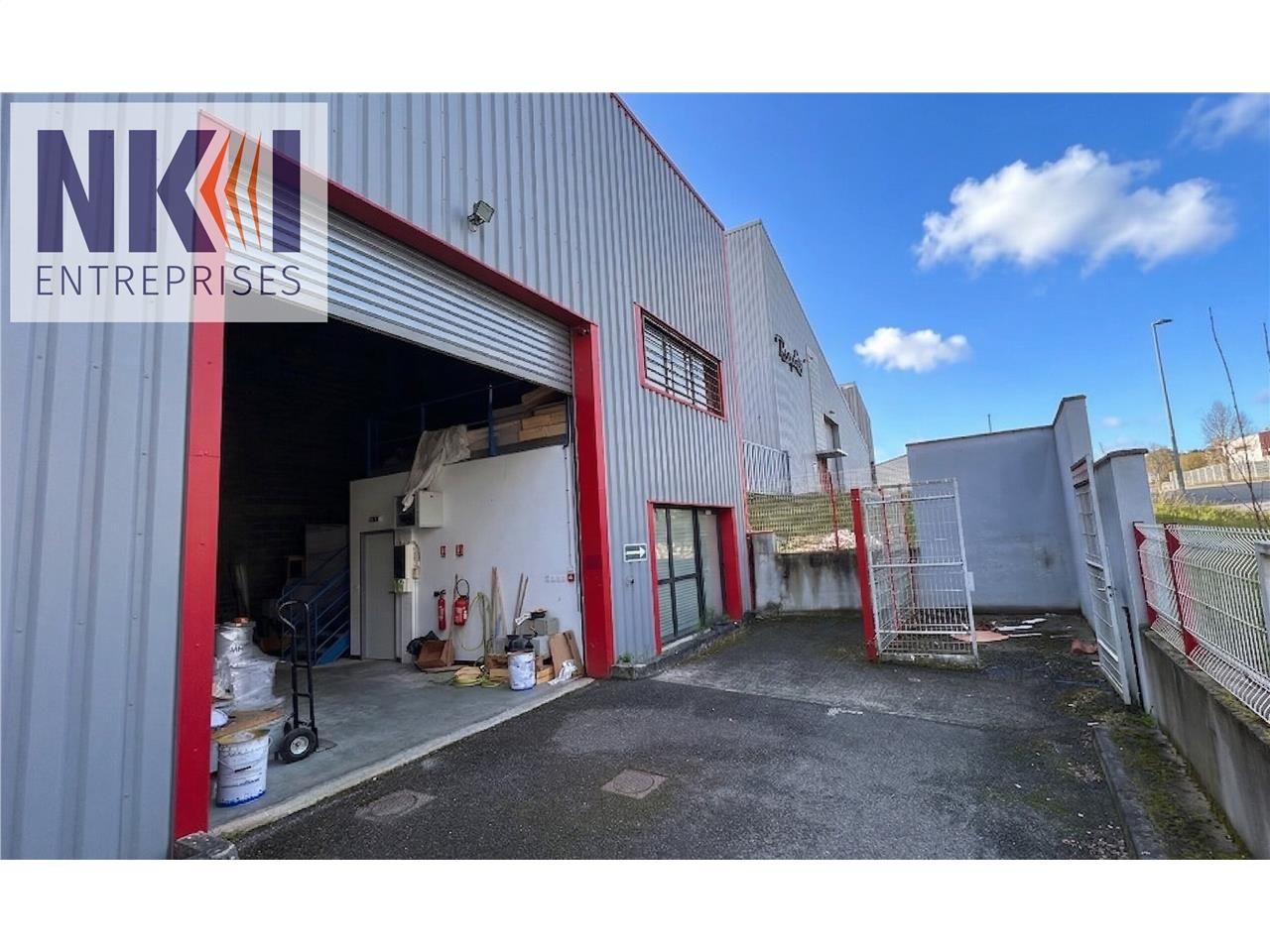 Location Local d'activités 121 m² non divisibles