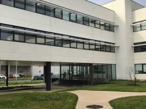 Quelques bureaux ou postes de travail disponibles