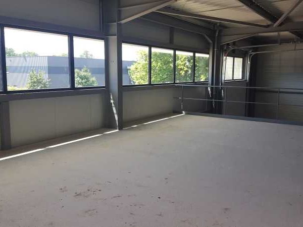 Au sein du Parc d'Activités Vert Castel, à Mérign