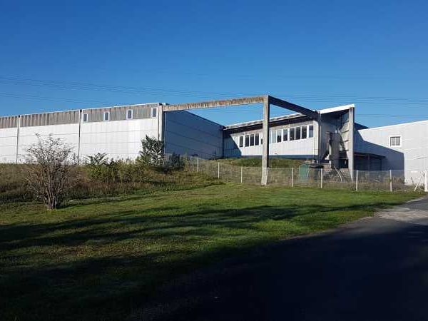 A Carbon-Blanc, à proximité de l'autoroute A10 so