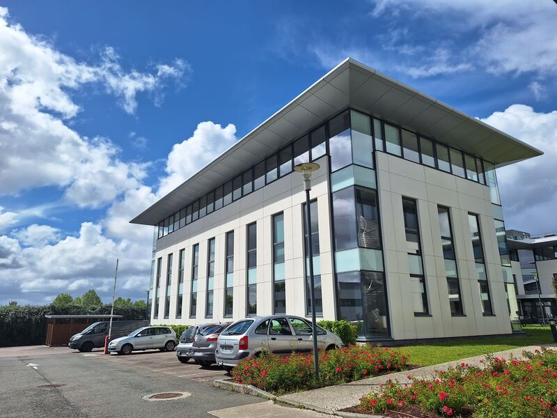 Au sein du parc tertiaire 'SEXTANT' au Haillan, à