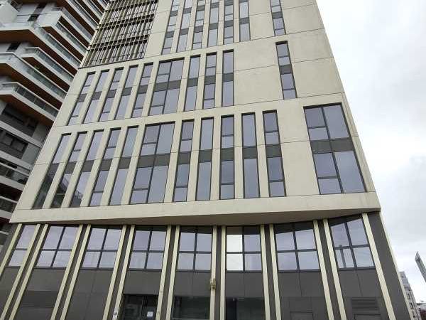 Au pied du tram C/D "Carle Vernet" à 2 stations d