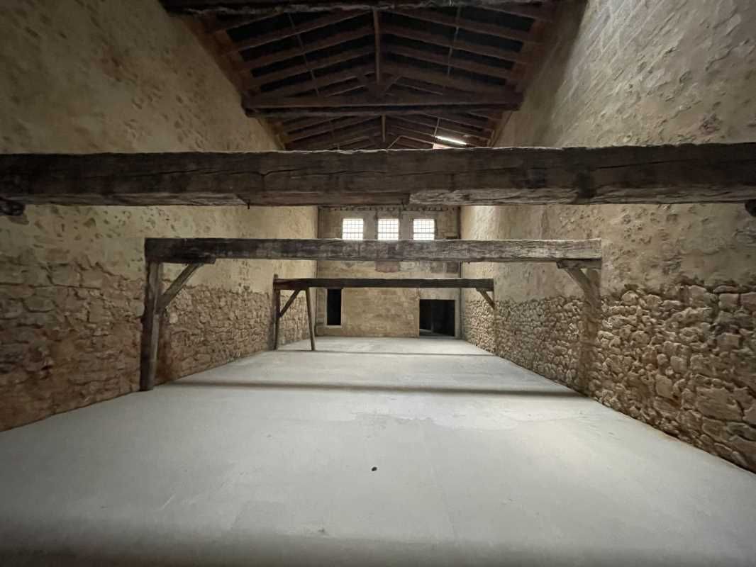 En plein coeur de la cité bordelaise, sur le quai