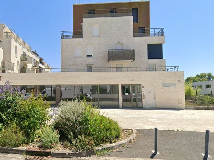 Au sein d'un quartier résidentiel à Bruges, au re