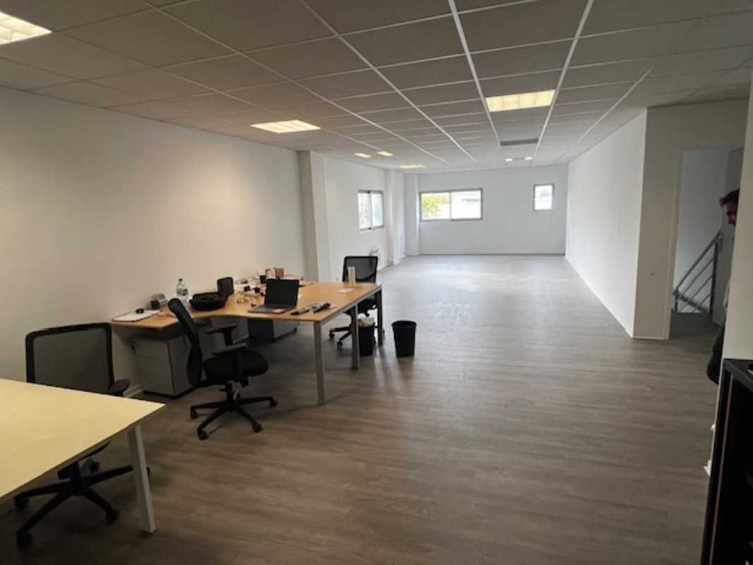 Situé dans la ZI Chanteloiseau à Villenave d'orno