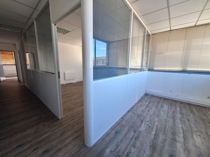 Au sein de la  ZI du Phare à Mérignac,  RCG vous 