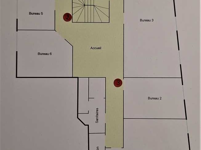 En plein centre-ville, à 2 min à pieds de la Plac