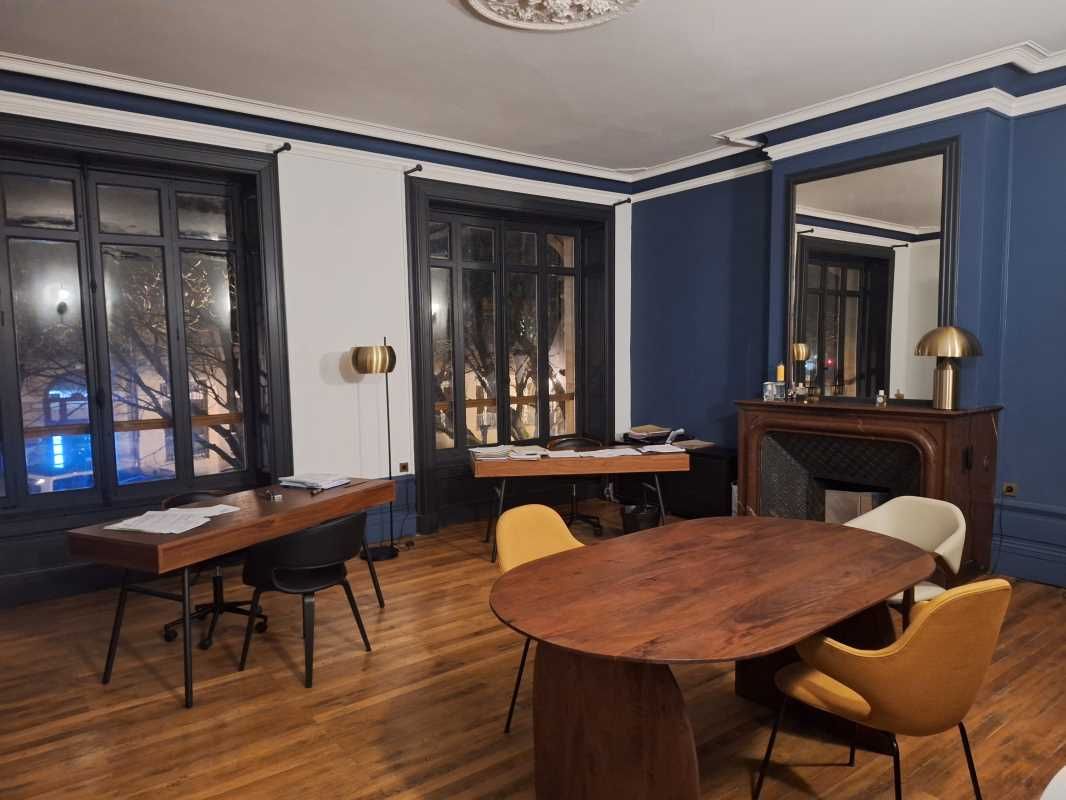 A proximité immédiate des Quinconces et du Jardin