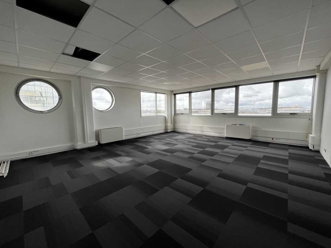 Dans le quartier d'affaires de Meriadeck, à proxi