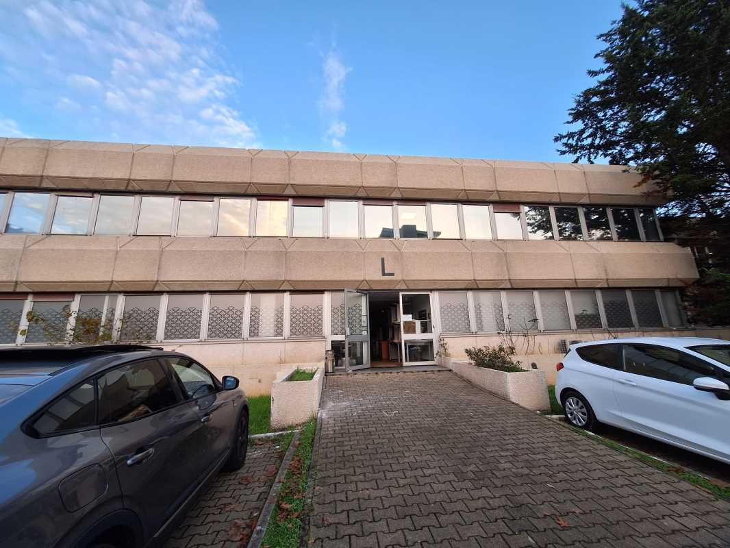 A Bruges, au sein du parc tertiaire Chavailles, R