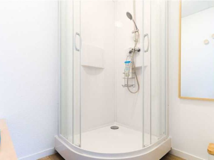 Secteur Chartrons, à proximité des quais et du Tr