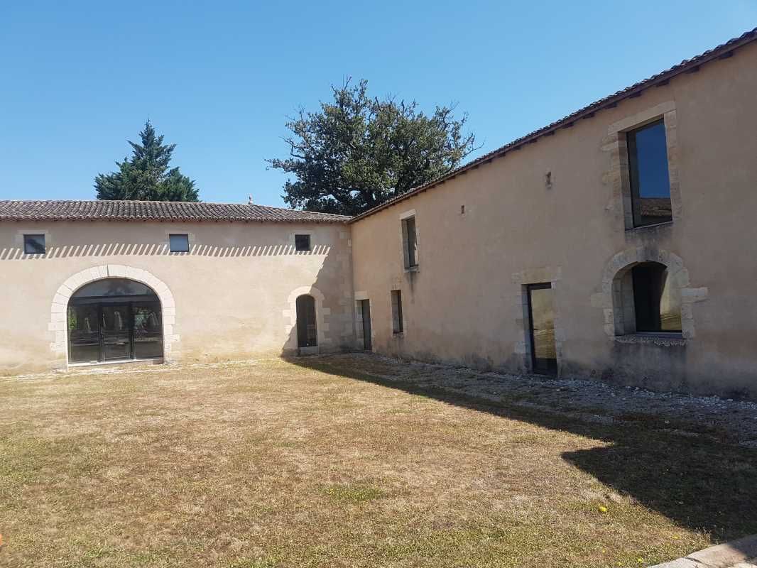 Au sein du Château du Prince Noir situé au pied d