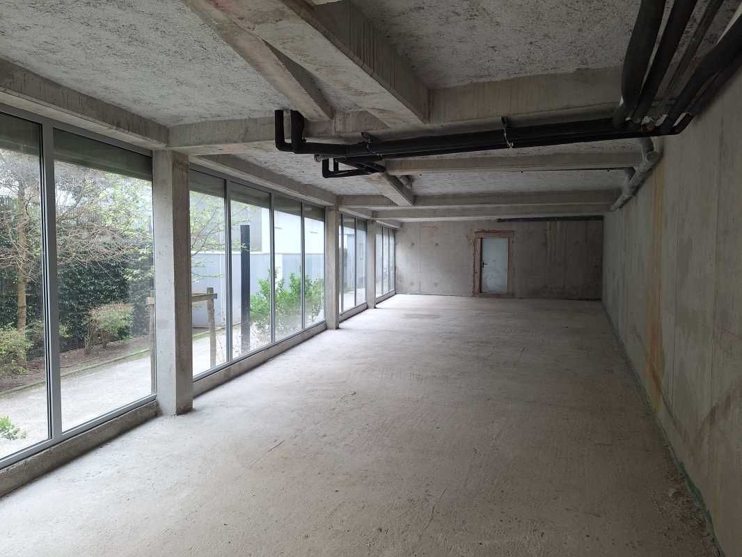 Secteur Bacalan à toute proximité des Bassins à F