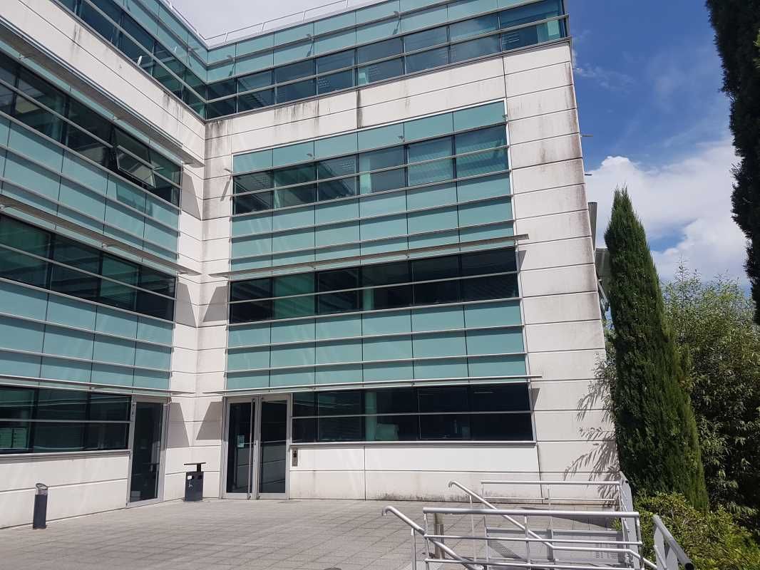 Au sein du parc Chateau Rouquey, à proximité immé