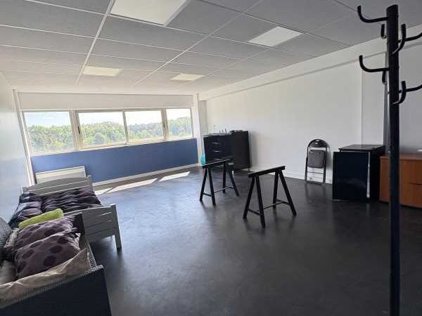 Au sein d'une zone d'activités à Martignas, RCG v