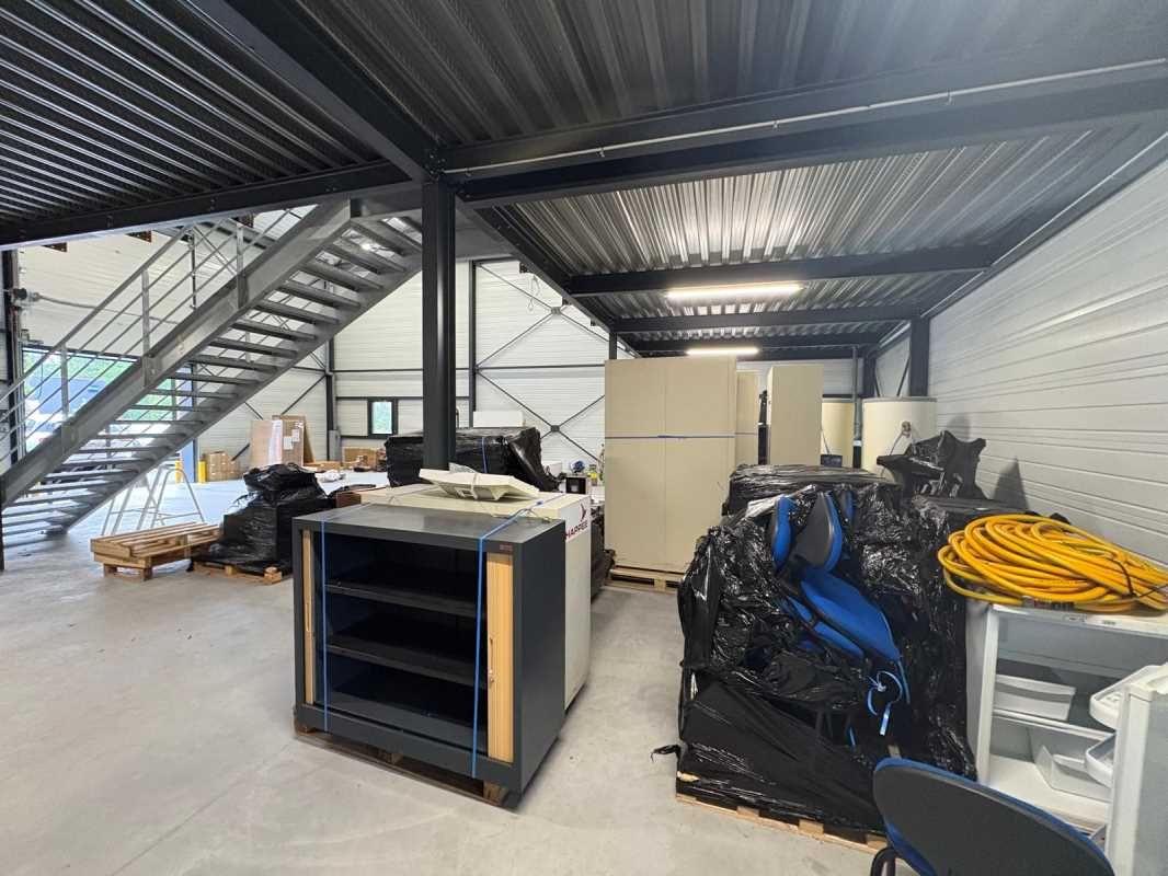 EXCLUSIVITÉ Au sein de la Zone d'activités de Ver