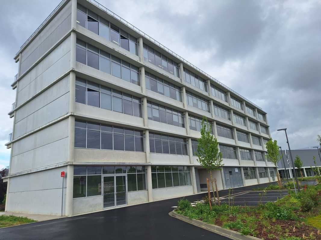 En bord de Garonne, au sein du parc arboré du Dom