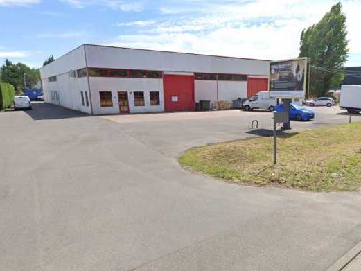 Au sein de la Zone Bersol à Pessac, à proximité d